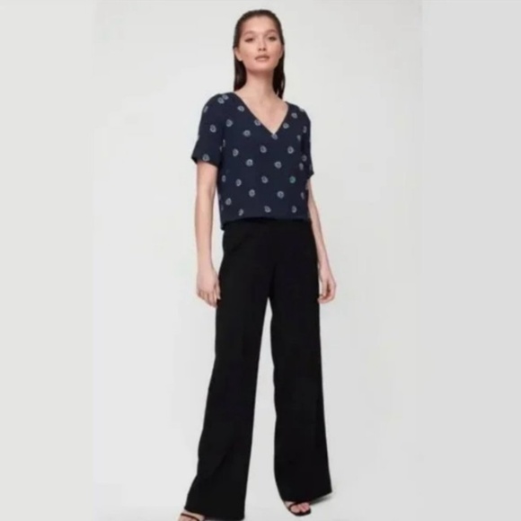 Aritzia Babaton Randy Blouse Size S - Picture 3 of 11